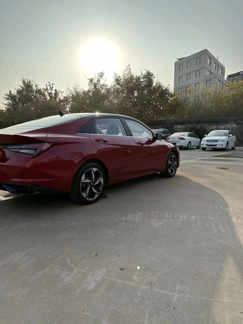 邯郸22年现代伊兰特8