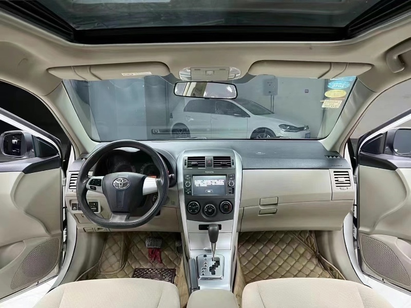 成都14年丰田卡罗拉5