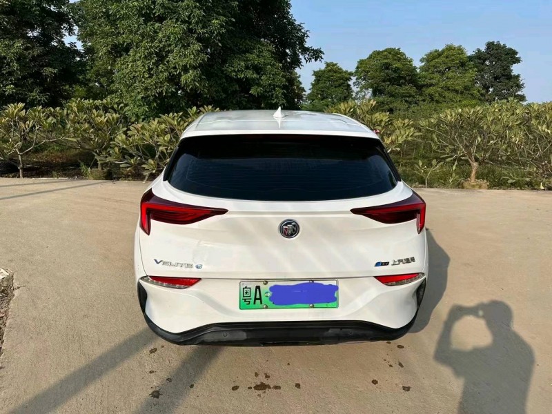 珠海22年别克微蓝4