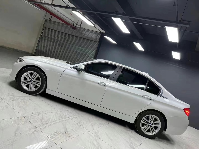 成都16年宝马3系5