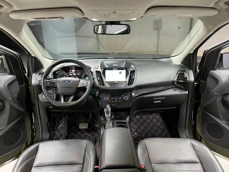 成都18年福特翼虎9