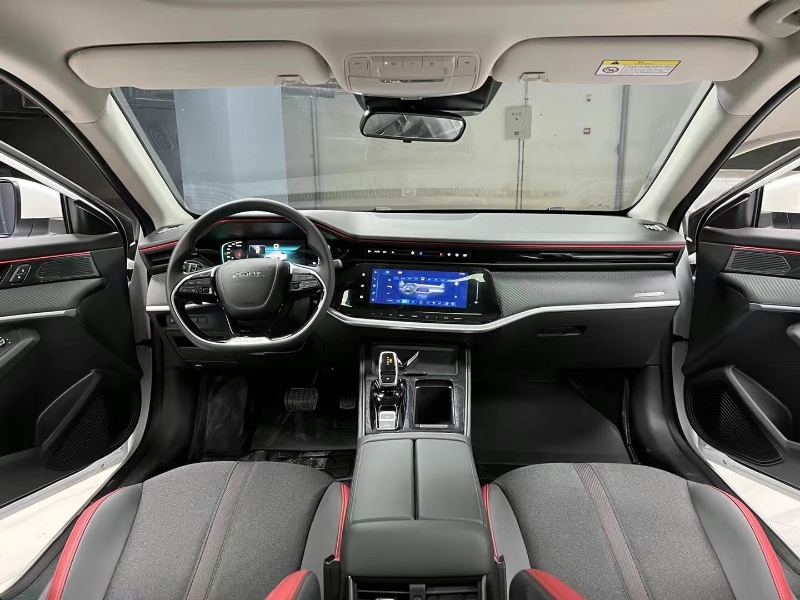 成都22年东风奕炫5