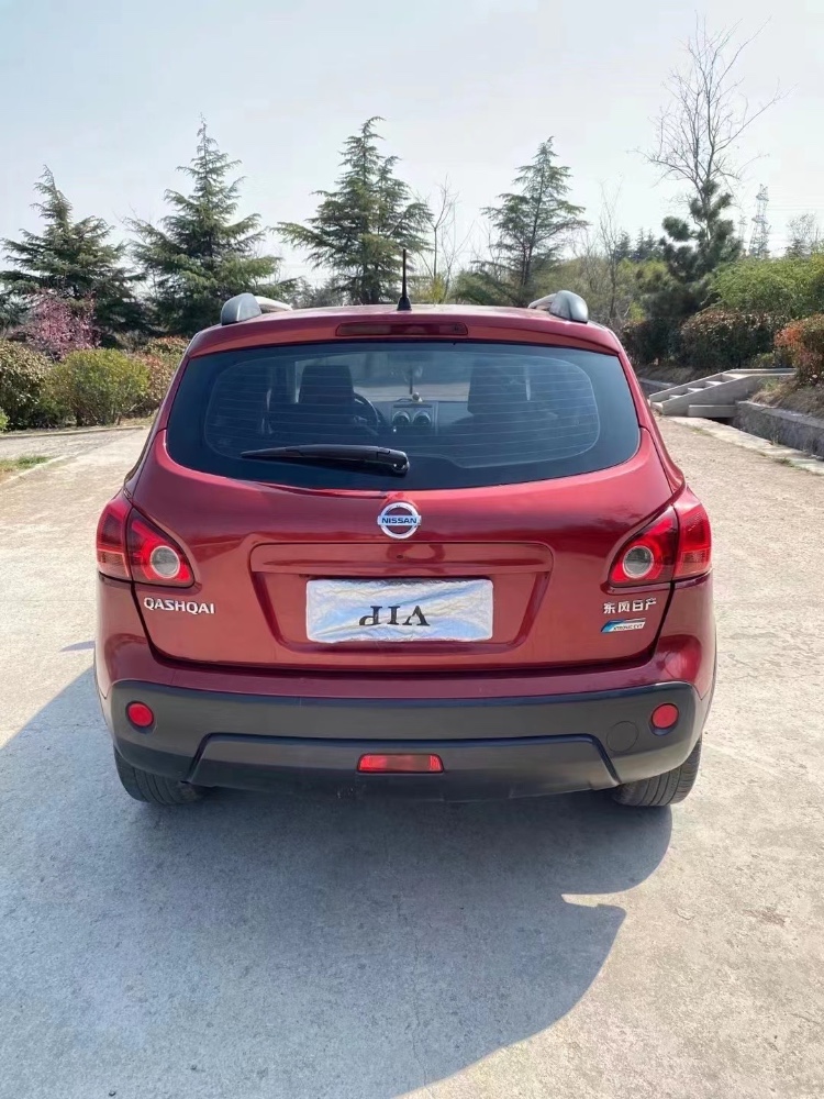 青岛13年日产逍客2