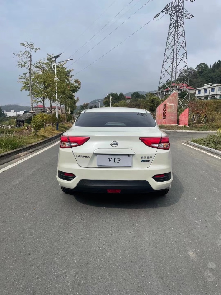 萍鄉18年日產藍鳥5