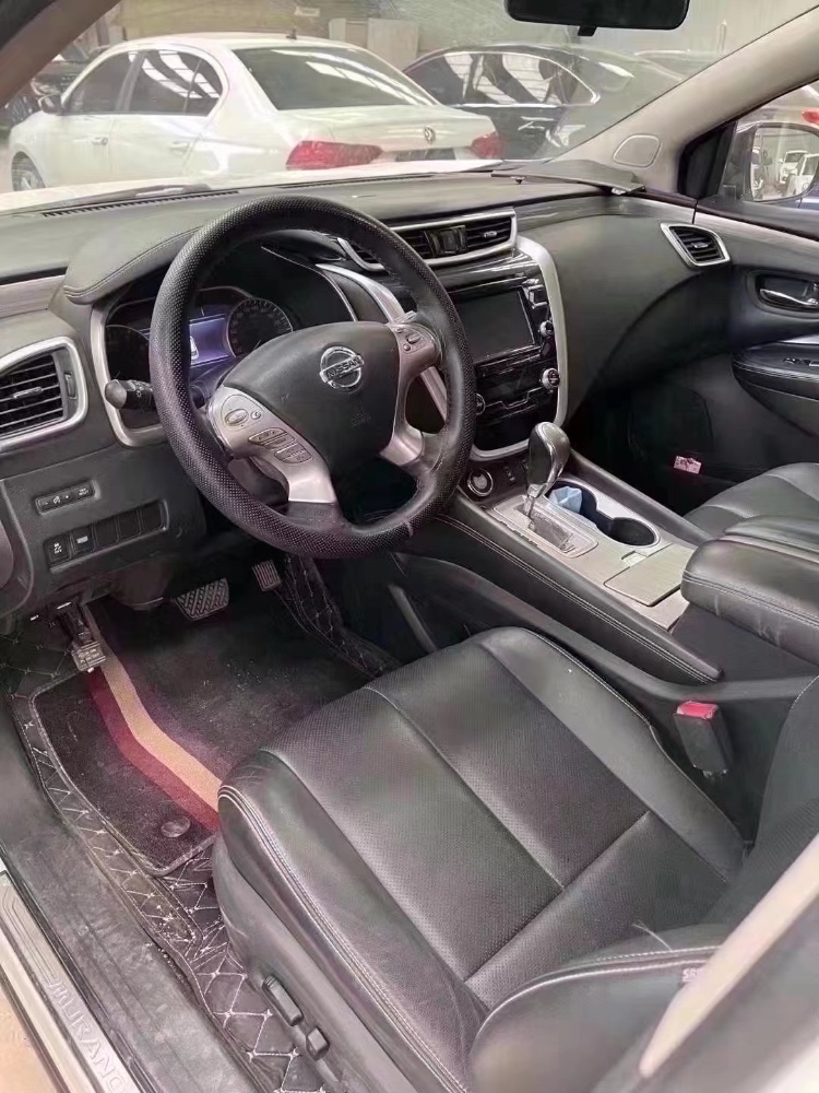 济宁16年日产楼兰2