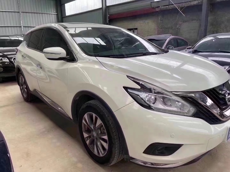 济宁16年日产楼兰4