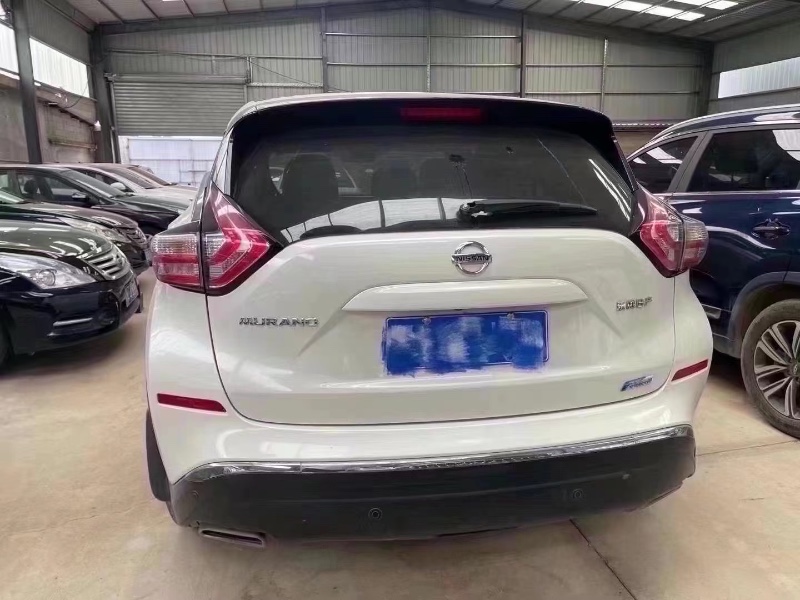 济宁16年日产楼兰9