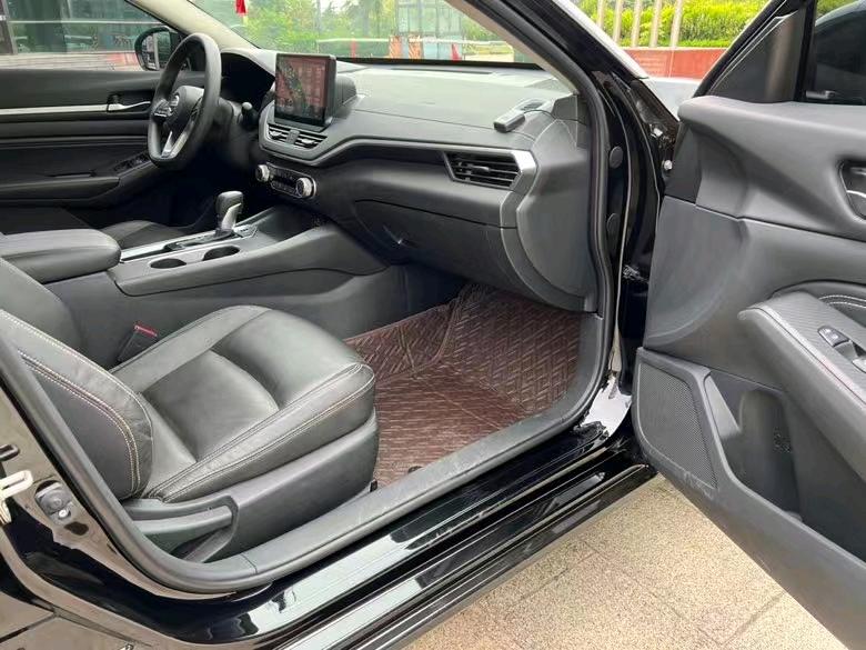 盐城20年日产天籁6