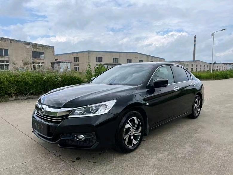 盐城16年本田雅阁3