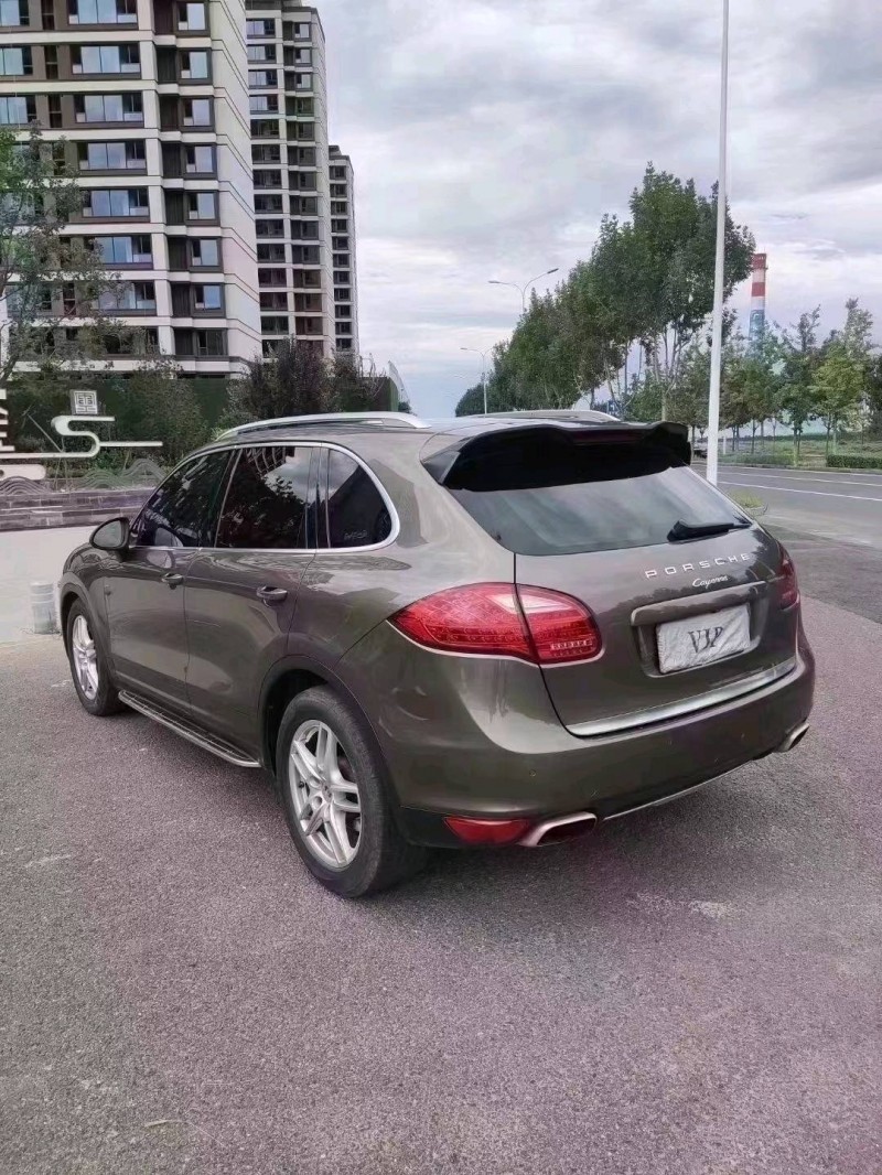 廊坊12年保时捷卡宴4