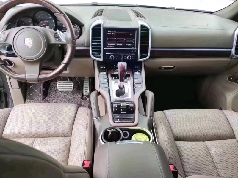 廊坊12年保时捷卡宴6