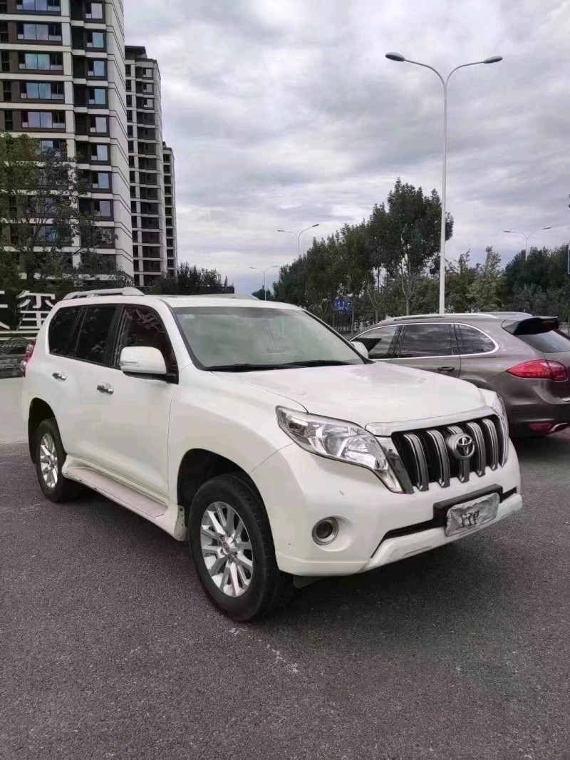 廊坊17年丰田普拉多3
