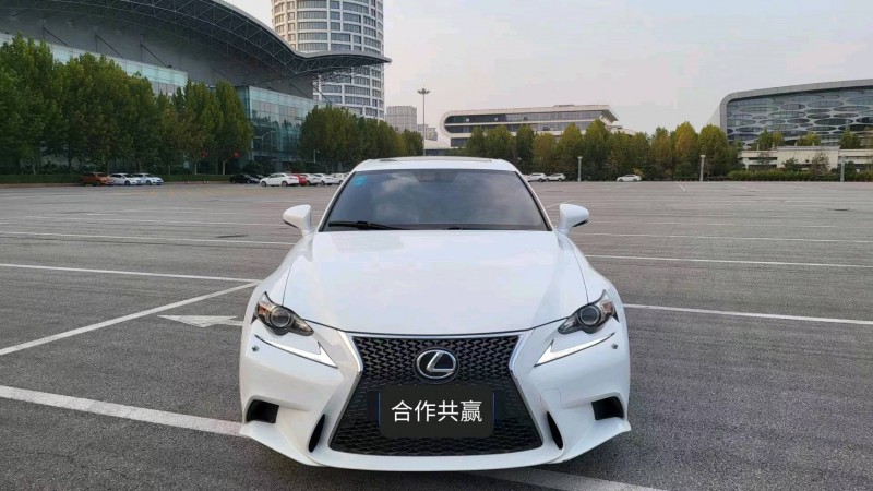 邢台14年雷克萨斯IS1