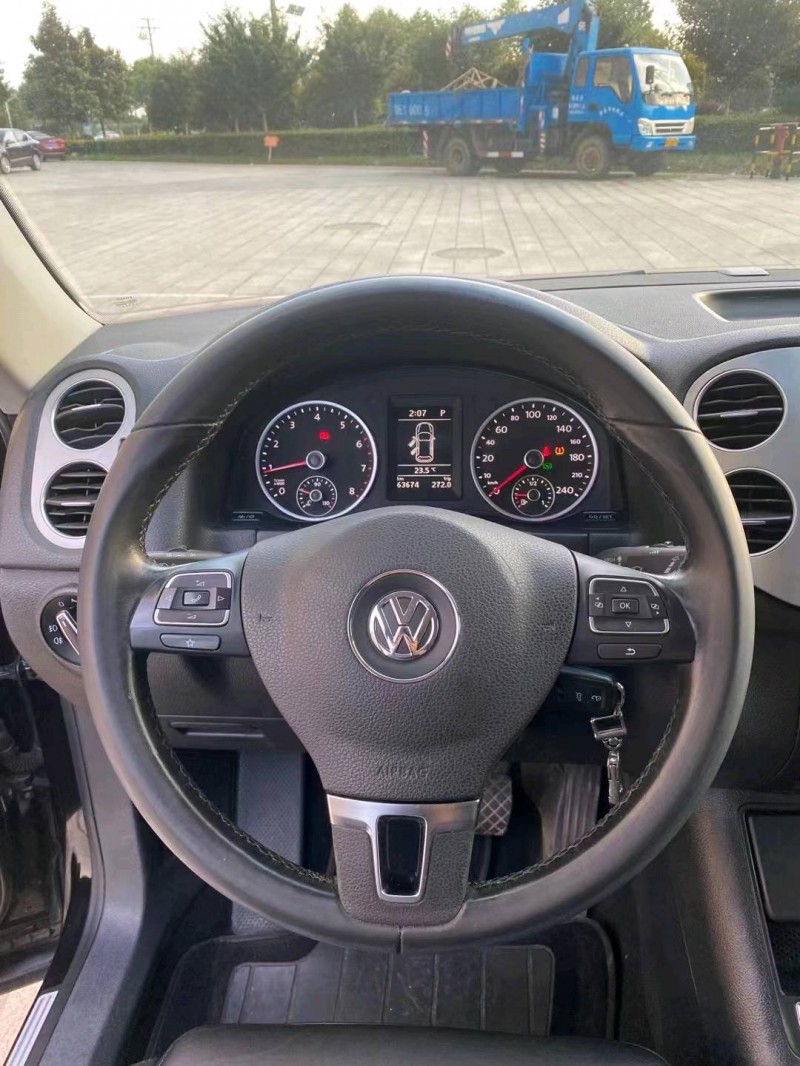 济宁15年大众途观6