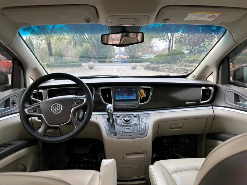 青岛13年别克GL86