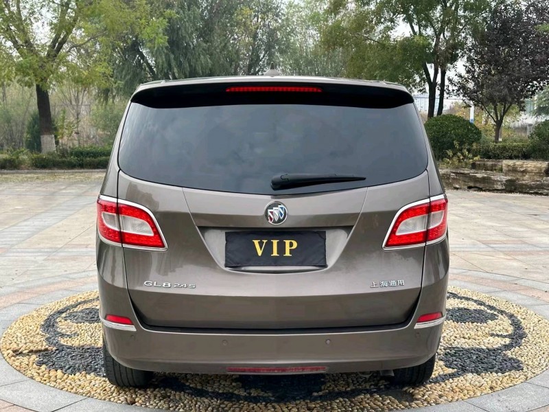 青岛13年别克GL81