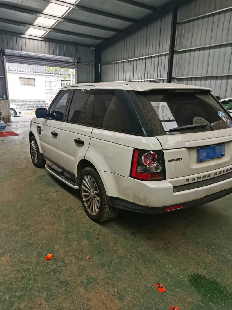 东营11年路虎揽胜运动5