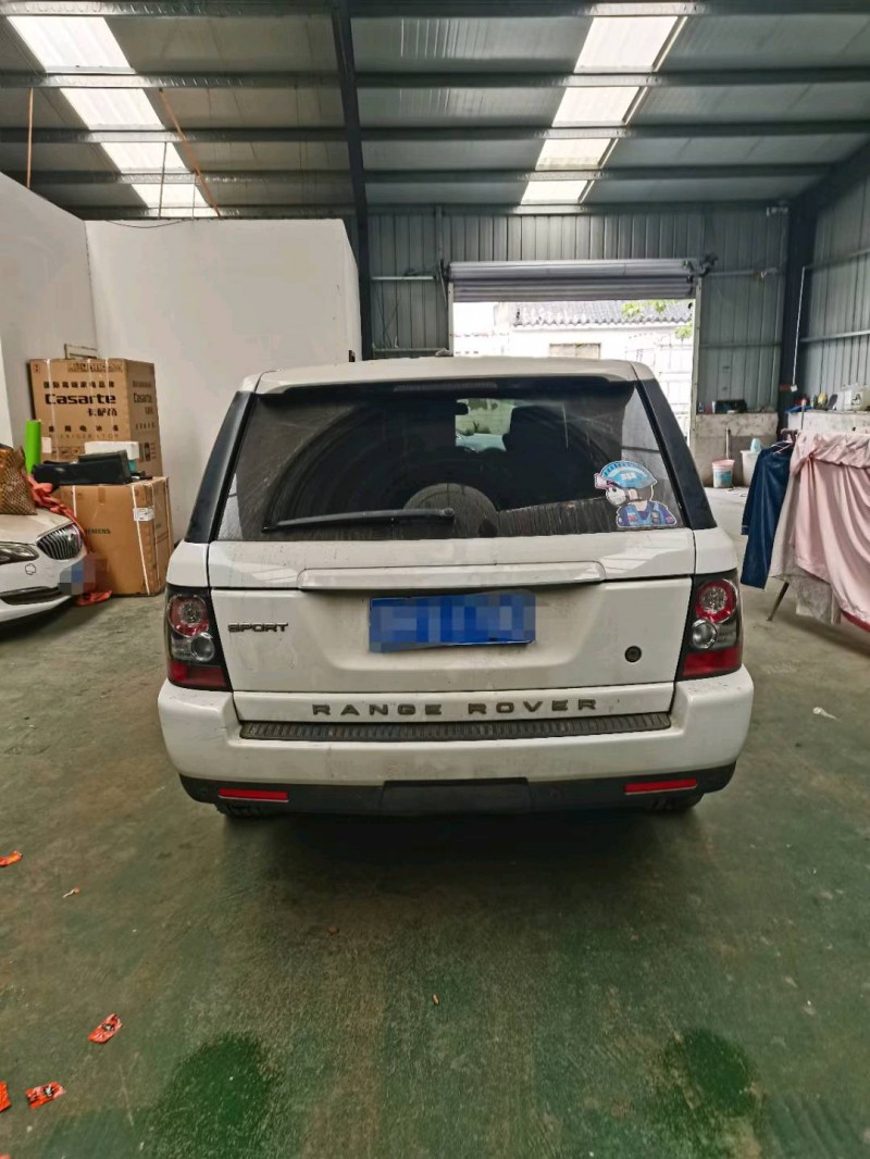 东营11年路虎揽胜运动2