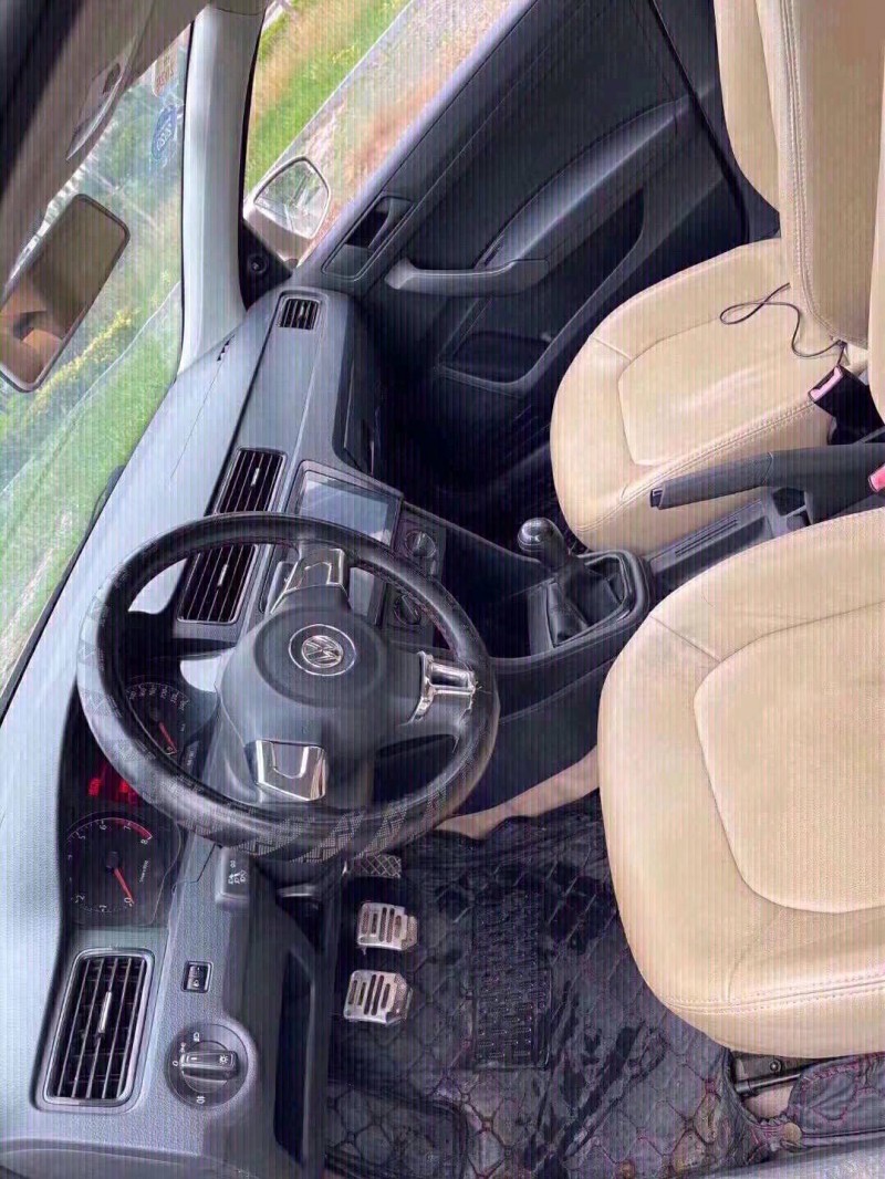 北京14年大众桑塔纳6