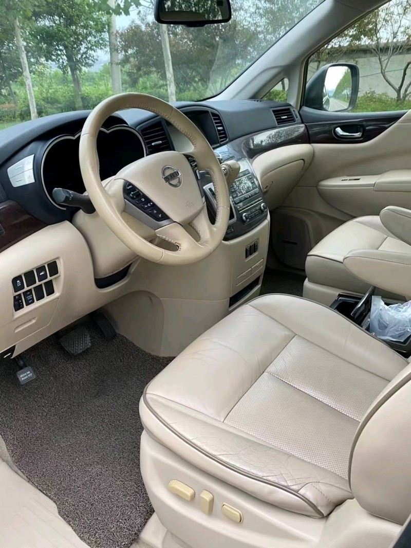 徐州14年日产贵士8