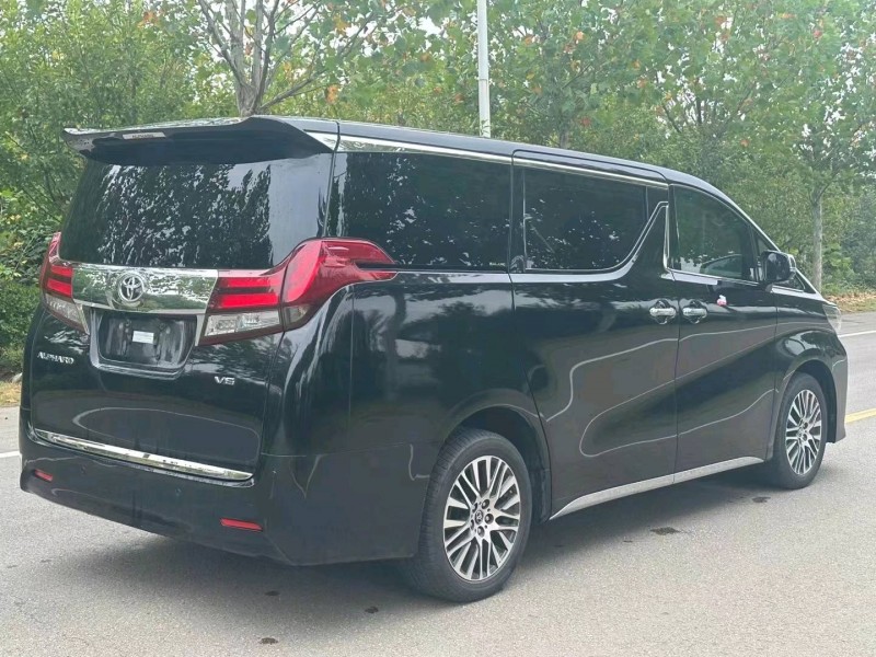 徐州18年丰田埃尔法8