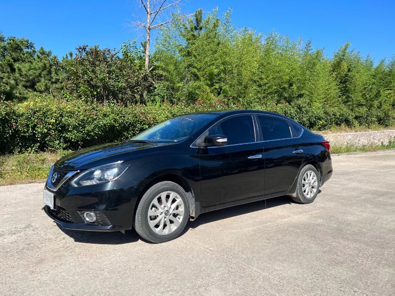 青岛19年日产轩逸5