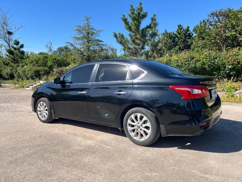 青岛19年日产轩逸7