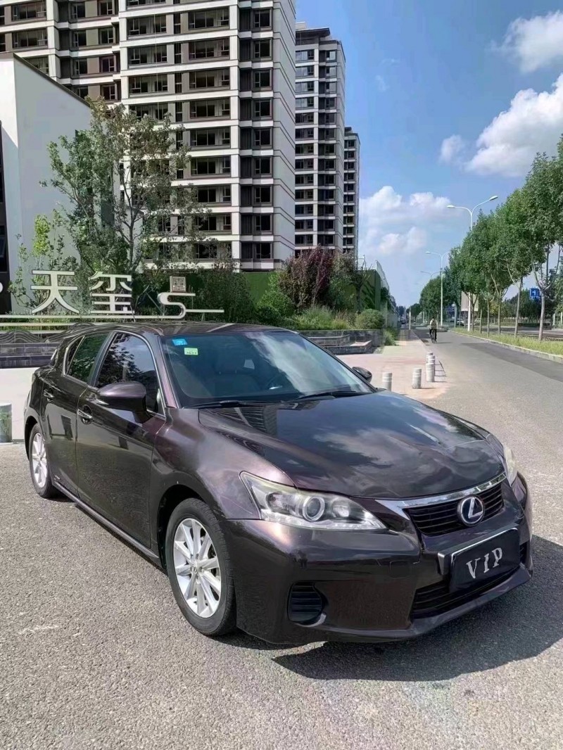廊坊12年雷克萨斯CT5