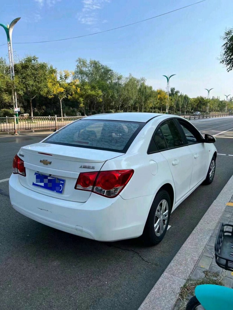 北京13年雪佛兰科鲁兹7