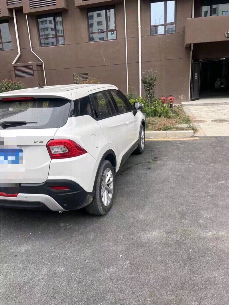 北京17年中华V36