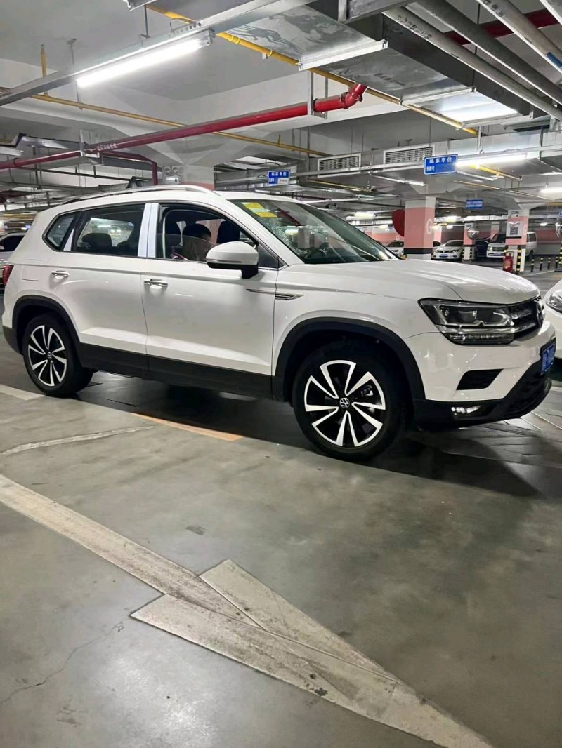 济宁22年大众途岳3