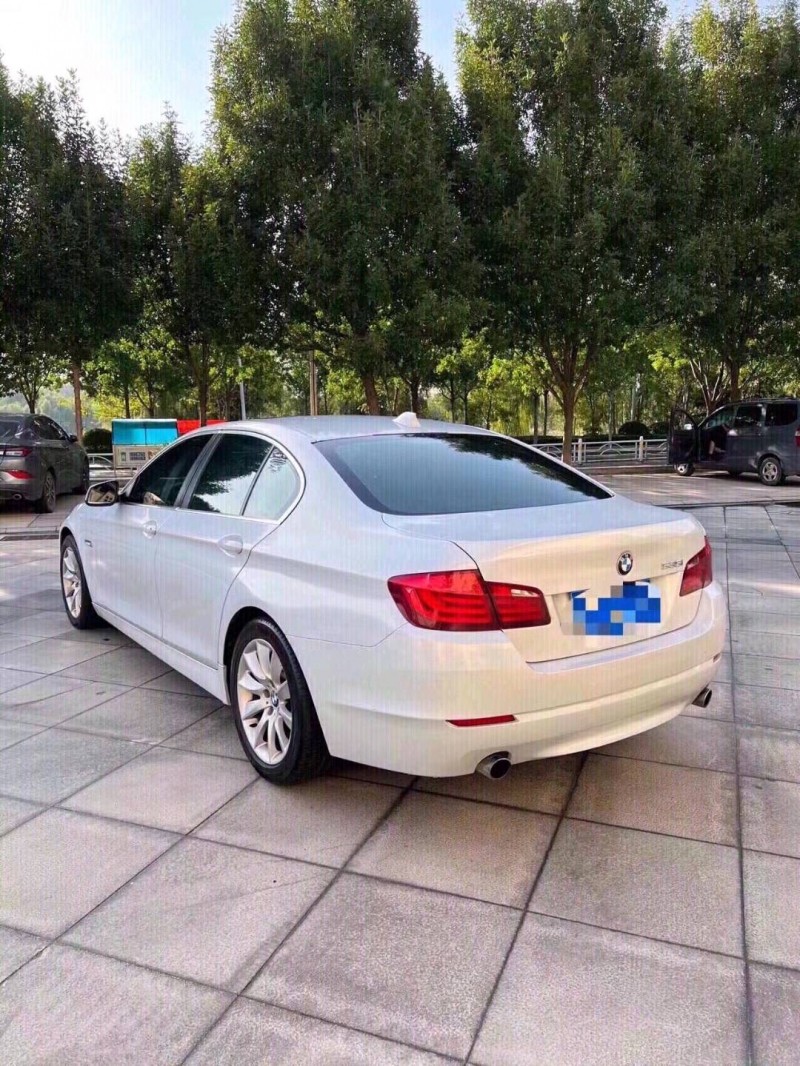 北京10年宝马5系8