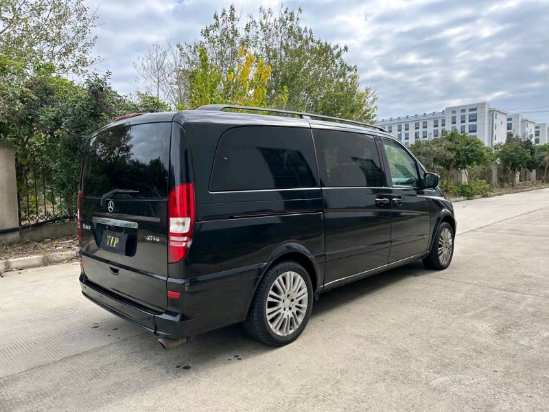 盐城13年奔驰唯雅诺8