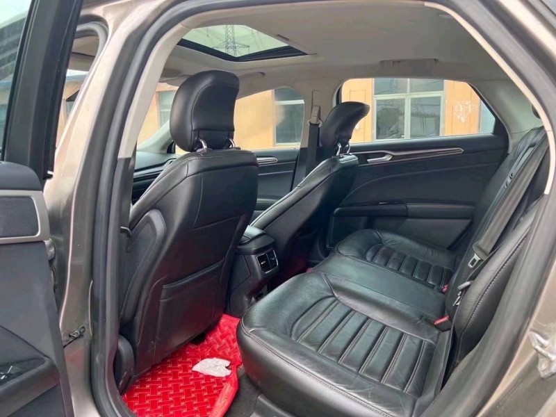 济宁14年福特蒙迪欧9