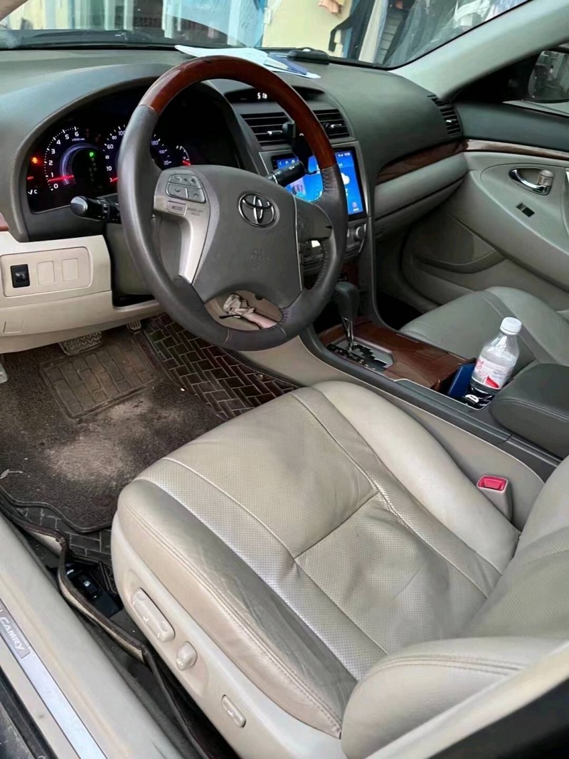 北京14年丰田凯美瑞4