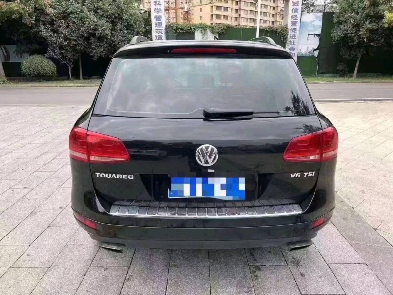 济宁12年大众途锐4