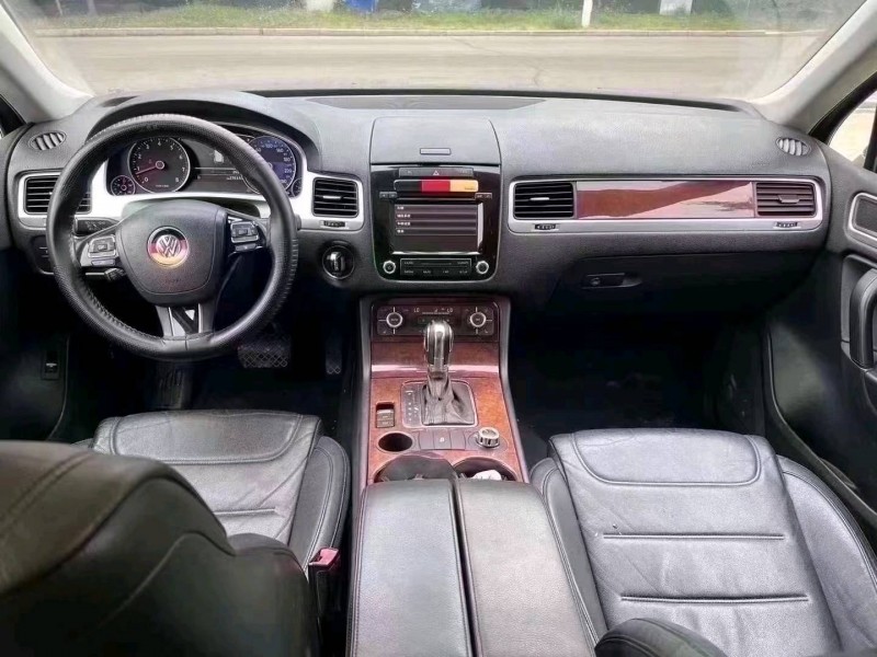 济宁12年大众途锐8