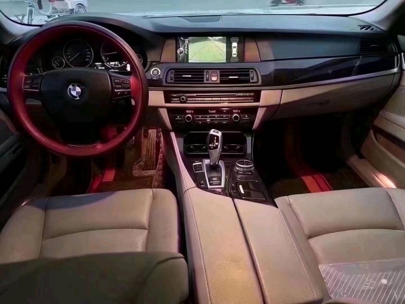 济宁13年宝马5系9