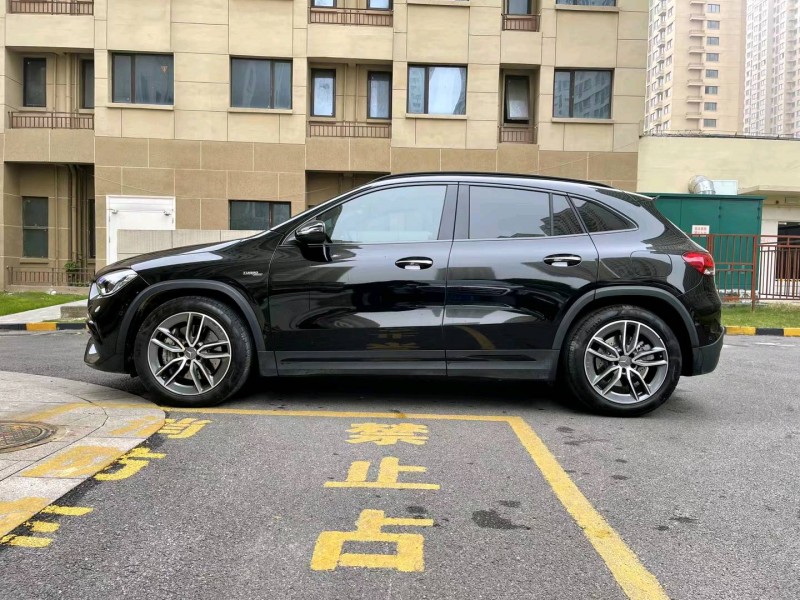 徐州22年奔驰AMG8