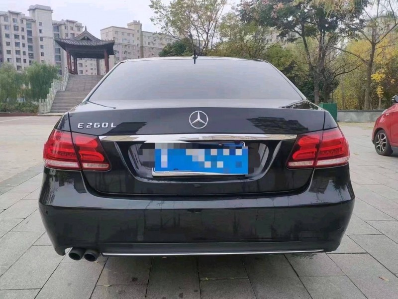 济宁14年奔驰E4