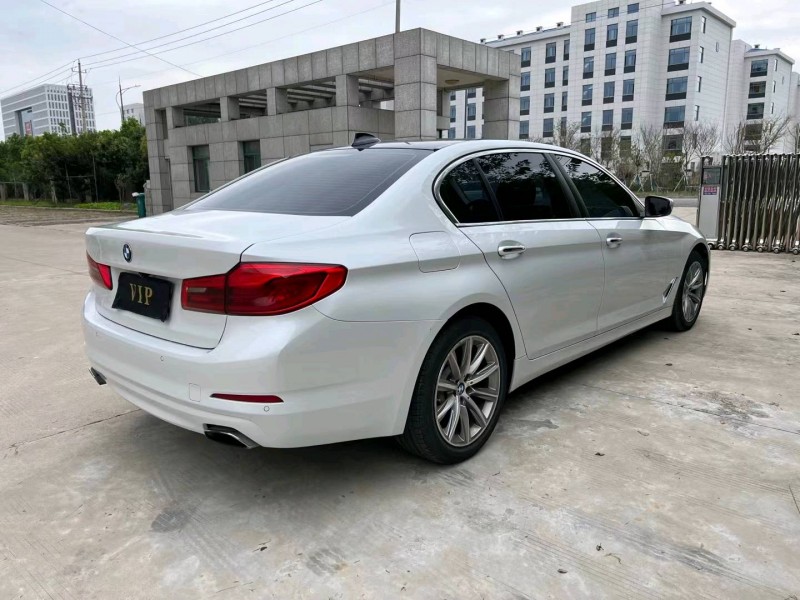 盐城17年宝马5系8