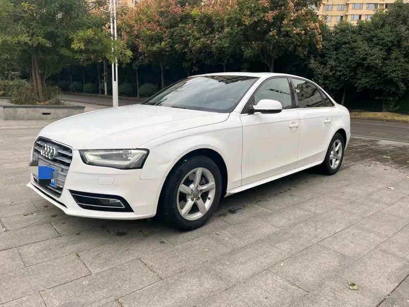 济宁15年奥迪A4L3