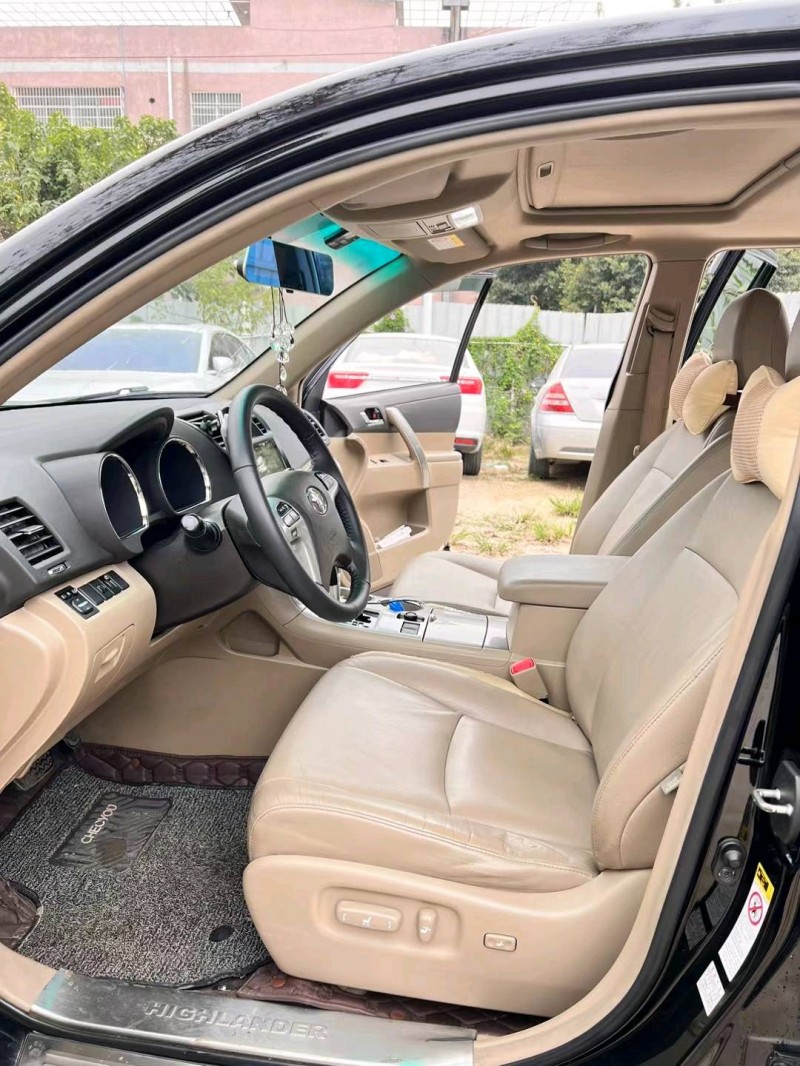 东莞14年丰田汉兰达6