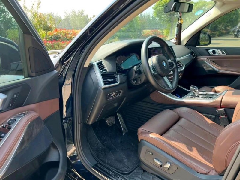 盐城19年宝马X58