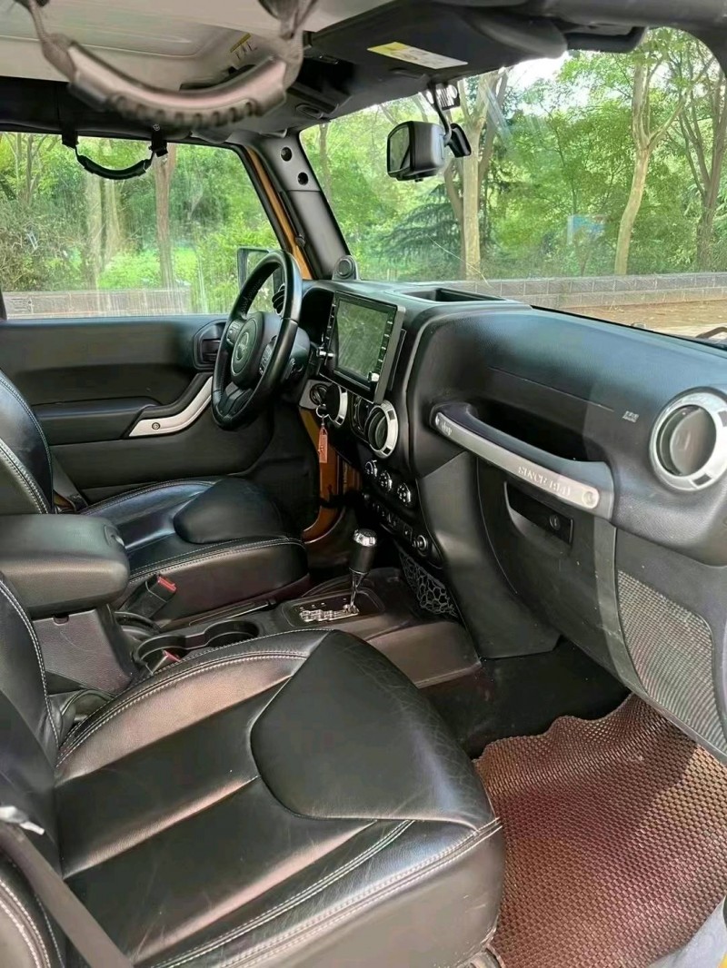 邢台14年Jeep牧马人4