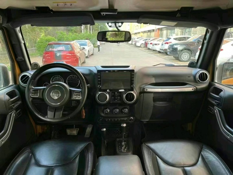 邢台14年Jeep牧马人2