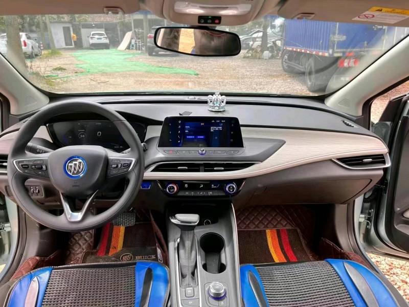 广州22年别克微蓝4