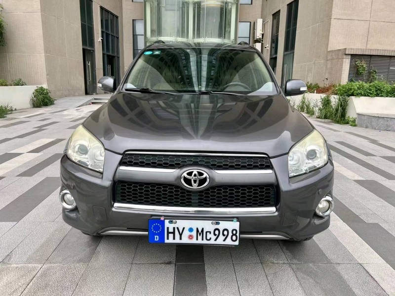 广州12年丰田RAV41