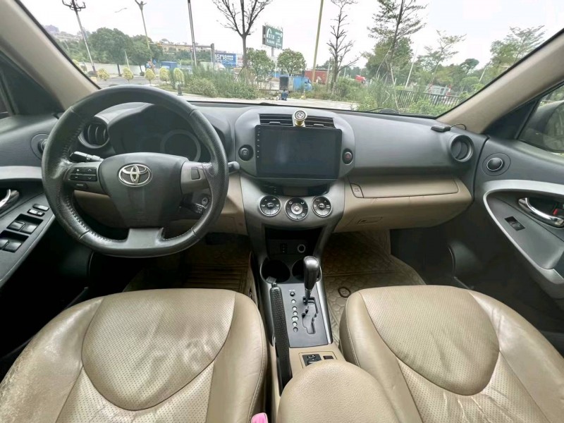 广州12年丰田RAV46