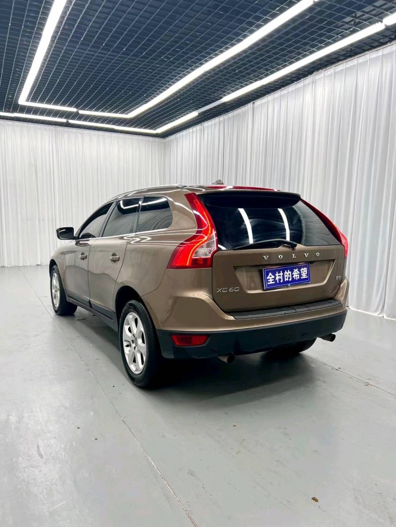 临沂13年沃尔沃XC602